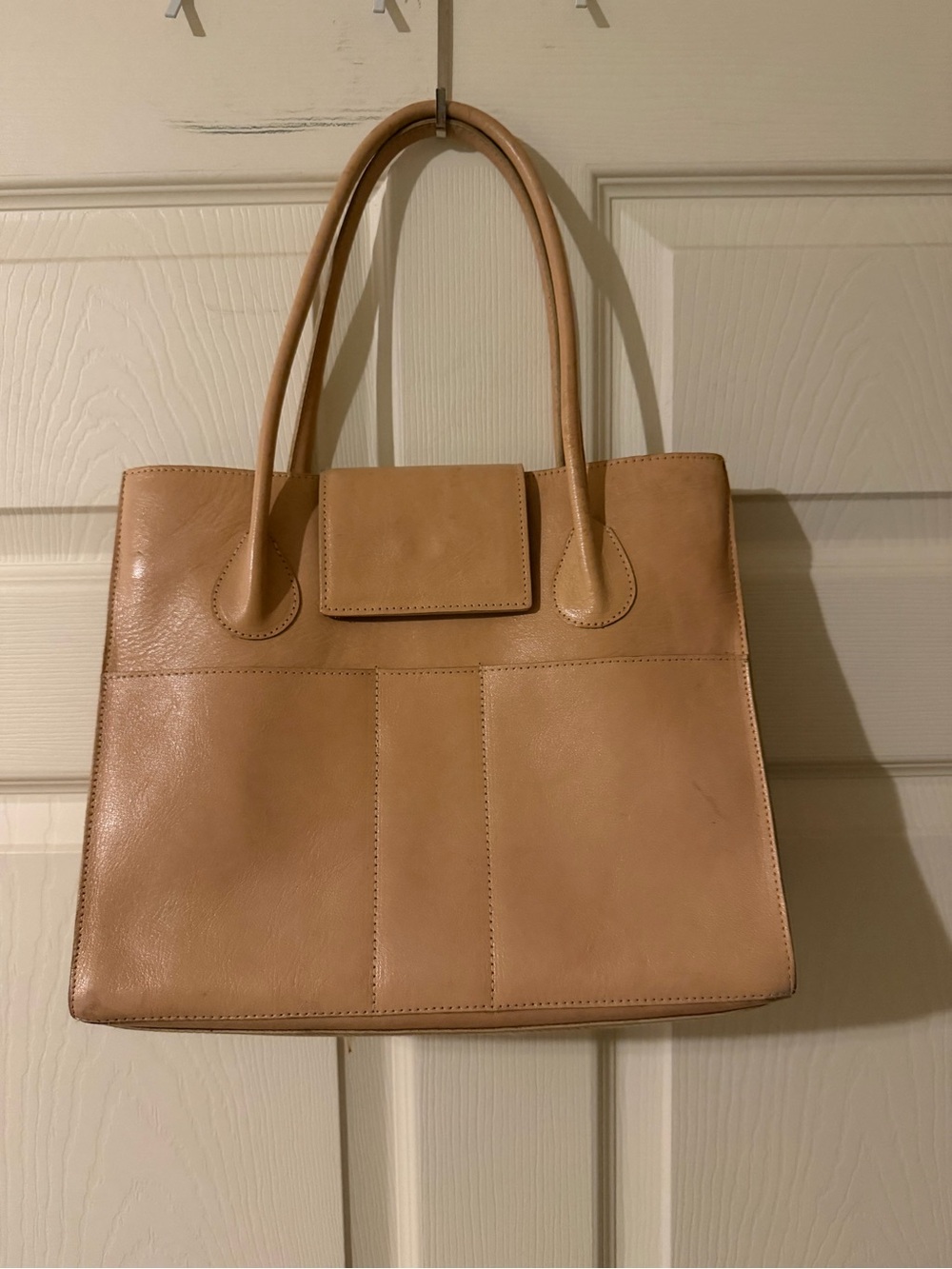 Beth Springer Classic Tan Leather Tote Bag - Elegant Everyday Carry